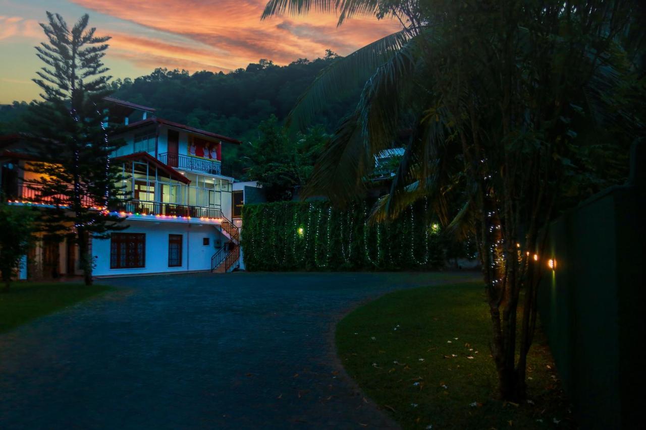 Queens Lodge Kandy Buitenkant foto